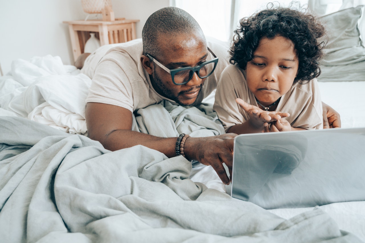 Social Networking Etiquette You Need to Teach Your Children